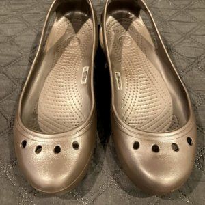 Crocs Women’s Kadee Work Flat (Brown) size 9